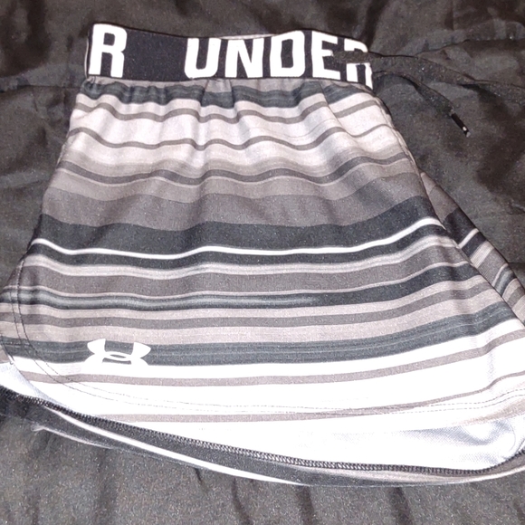 Women's Under Armour Dri-Fit Shorts - Picture 1 of 4